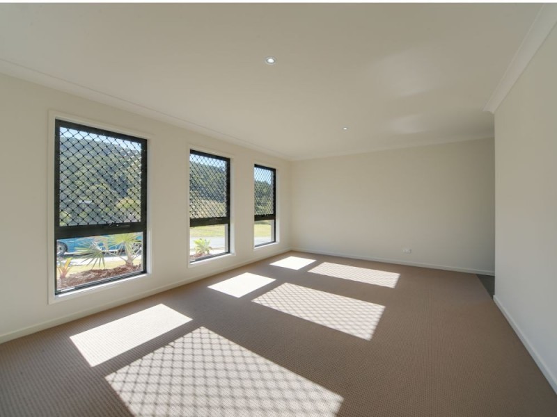 38 Lysterfield Rise, Upper Coomera QLD 4209