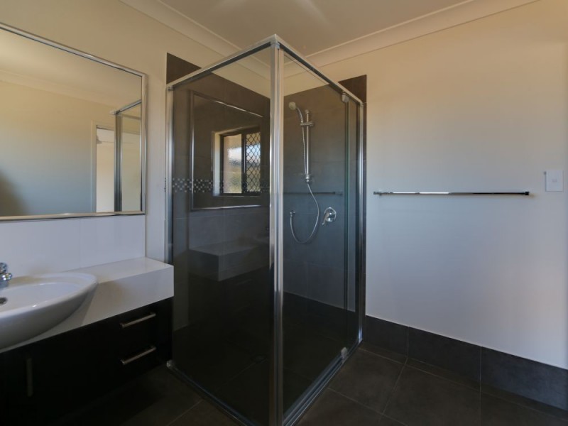 38 Lysterfield Rise, Upper Coomera QLD 4209