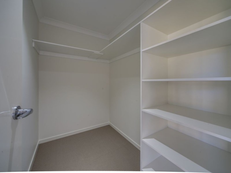 38 Lysterfield Rise, Upper Coomera QLD 4209