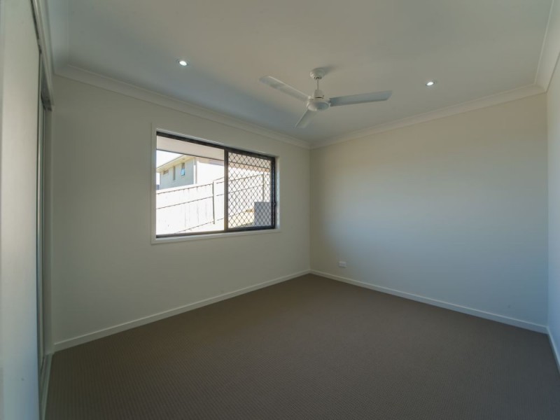 38 Lysterfield Rise, Upper Coomera QLD 4209