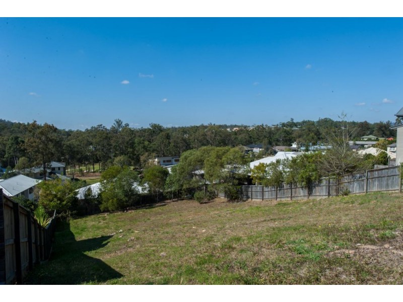 7 Betula Crescent, Brookwater QLD 4300