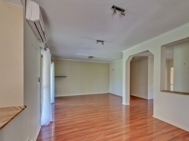 16 Riverside Terrace, Windaroo QLD 4207