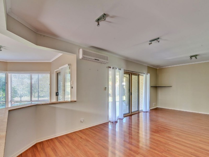 16 Riverside Terrace, Windaroo QLD 4207