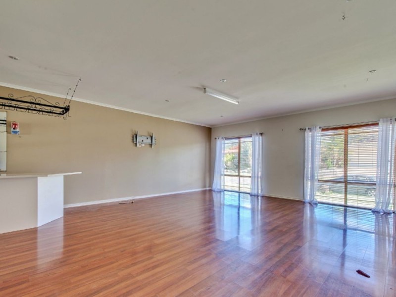 16 Riverside Terrace, Windaroo QLD 4207