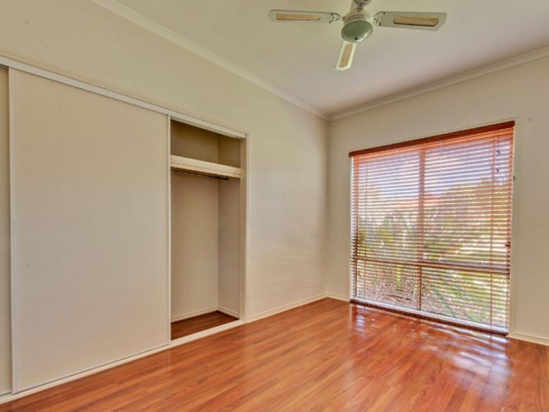 16 Riverside Terrace, Windaroo QLD 4207