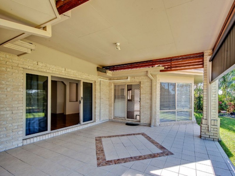 16 Riverside Terrace, Windaroo QLD 4207