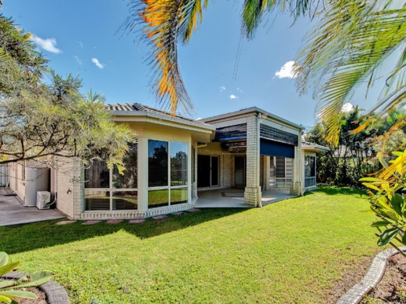 16 Riverside Terrace, Windaroo QLD 4207