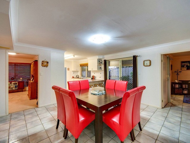 60 Falconglen Place, Ferny Grove QLD 4055