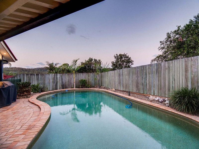 60 Falconglen Place, Ferny Grove QLD 4055