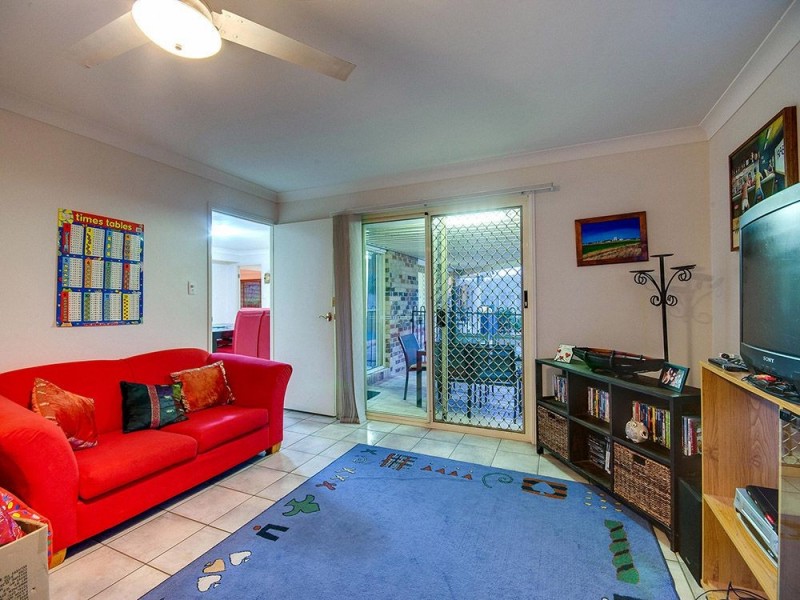 60 Falconglen Place, Ferny Grove QLD 4055