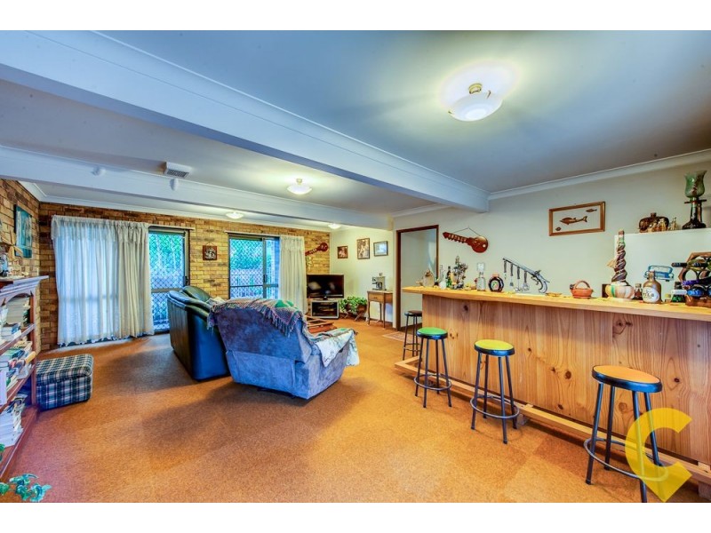 10 Bacchus Street, Robertson QLD 4109