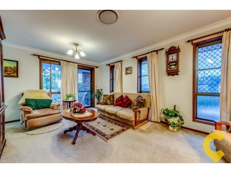 10 Bacchus Street, Robertson QLD 4109