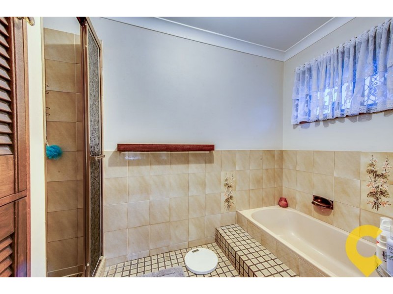 10 Bacchus Street, Robertson QLD 4109