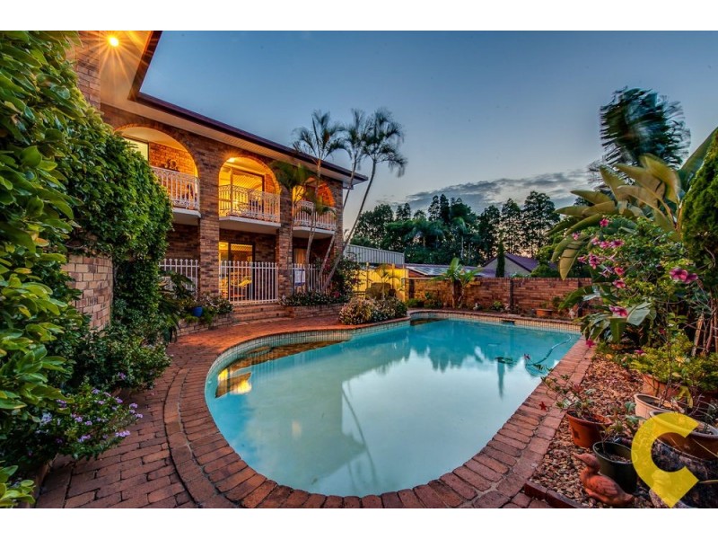 10 Bacchus Street, Robertson QLD 4109