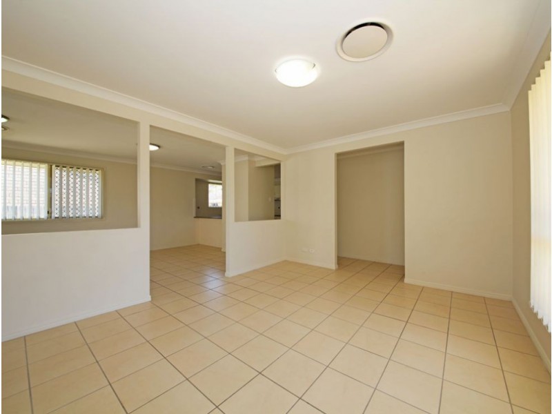 1 Wombat Place, Morayfield QLD 4506