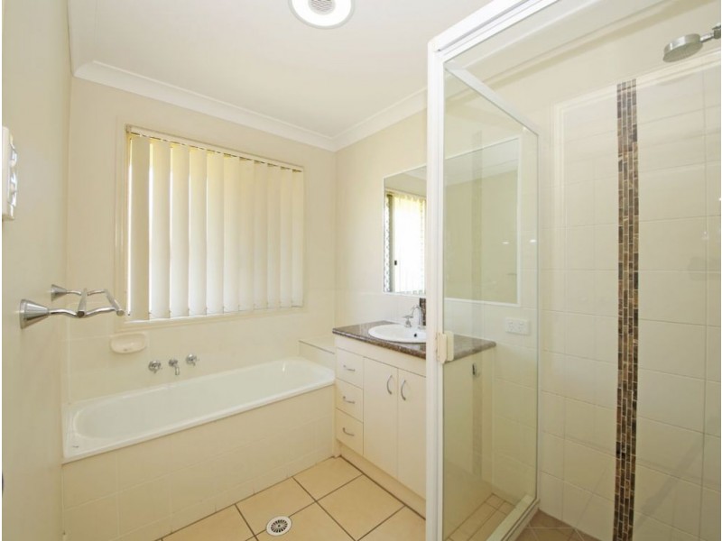 1 Wombat Place, Morayfield QLD 4506