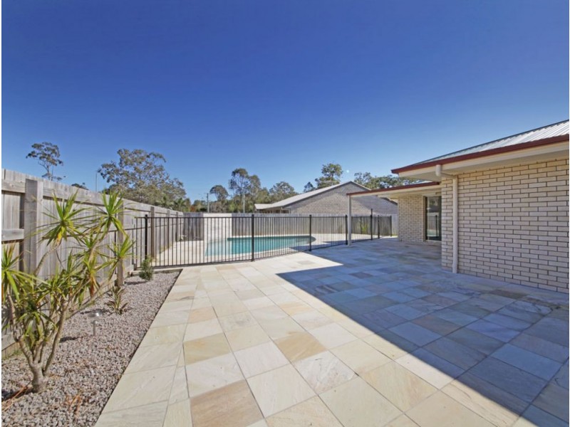 1 Wombat Place, Morayfield QLD 4506