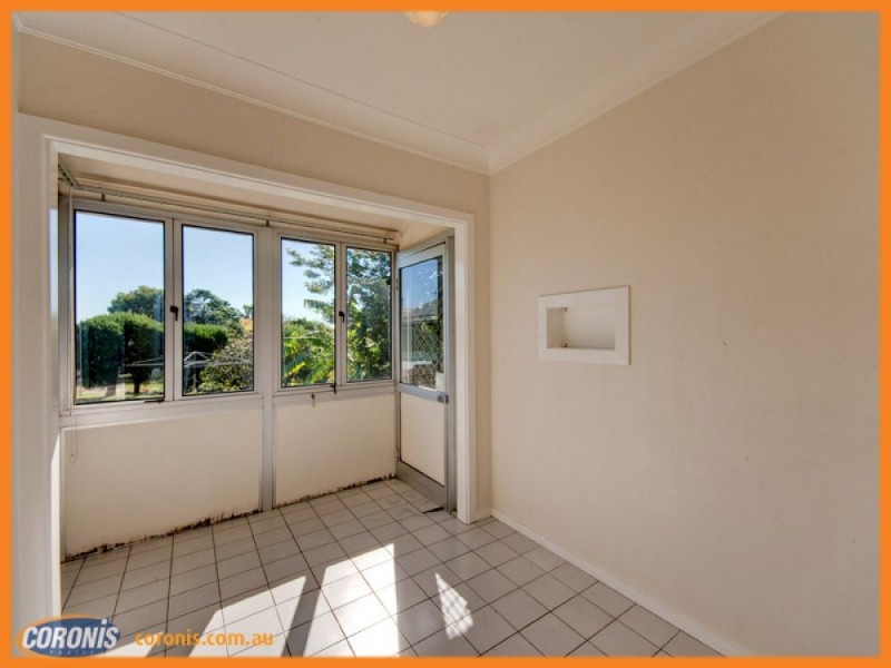 1 Lennox St, Stafford QLD 4053