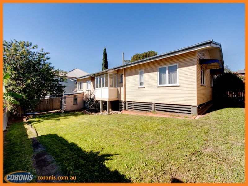 1 Lennox St, Stafford QLD 4053