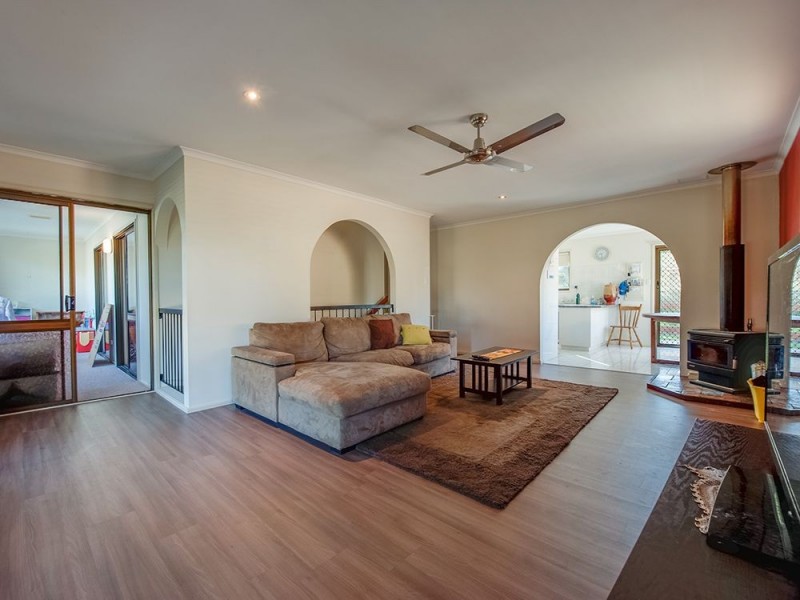 16 James Street, Bundamba QLD 4304