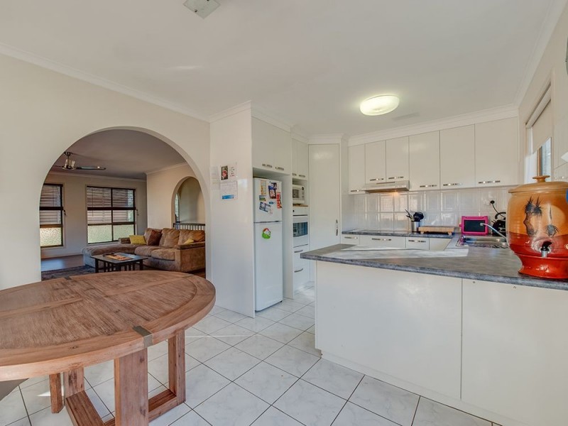 16 James Street, Bundamba QLD 4304