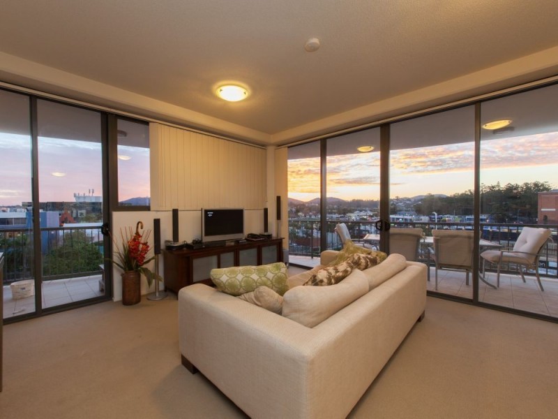 1075/18 Manning Street, Milton QLD 4064