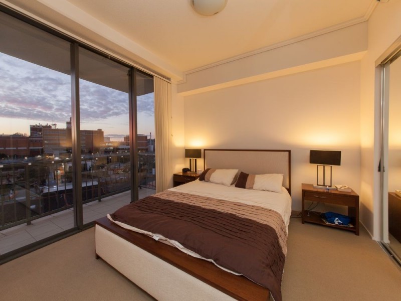 1075/18 Manning Street, Milton QLD 4064