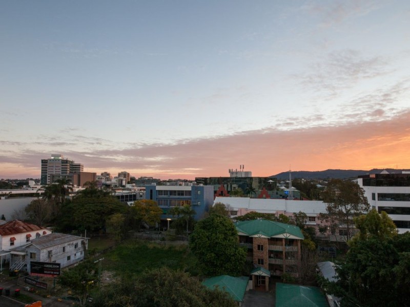 1075/18 Manning Street, Milton QLD 4064