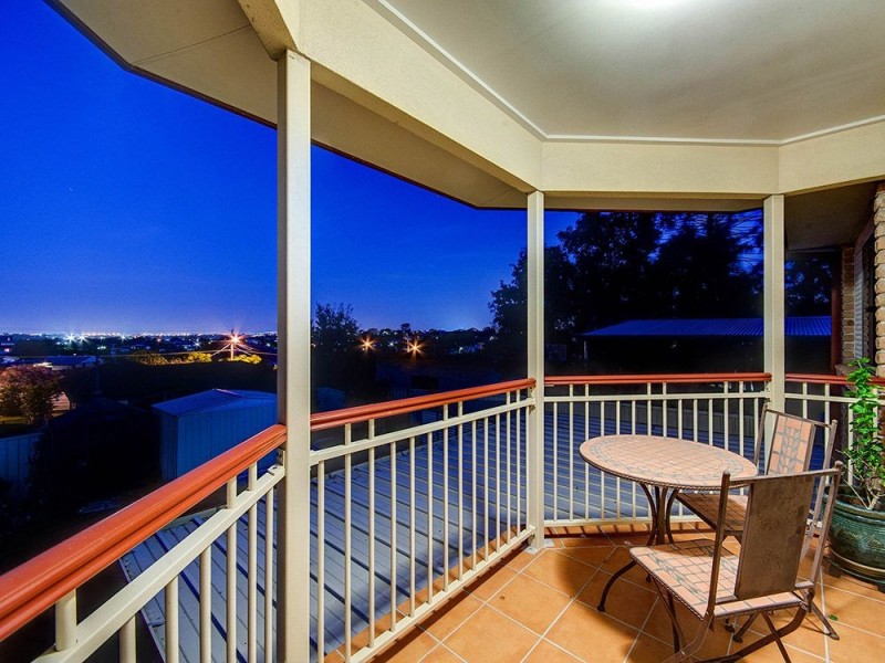 93 Pangeza Street, Stafford Heights QLD 4053