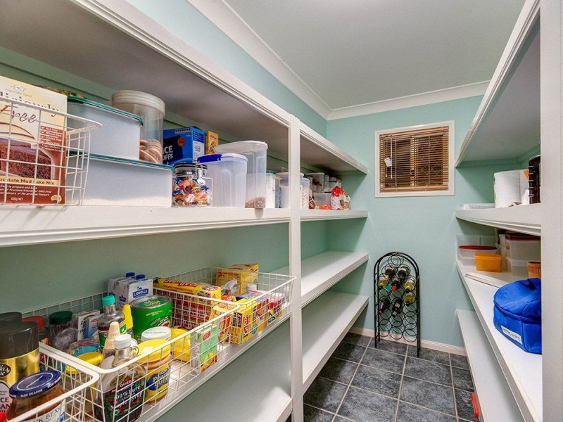 93 Pangeza Street, Stafford Heights QLD 4053