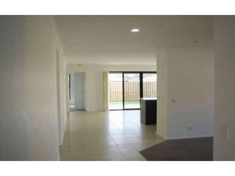 7 Peacherine Circuit, Bellmere QLD 4510