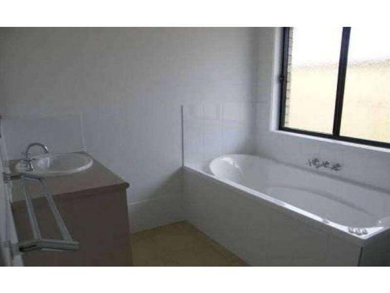 7 Peacherine Circuit, Bellmere QLD 4510