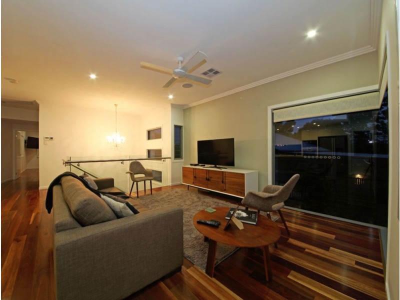 45 Nash Street, Sandgate QLD 4017