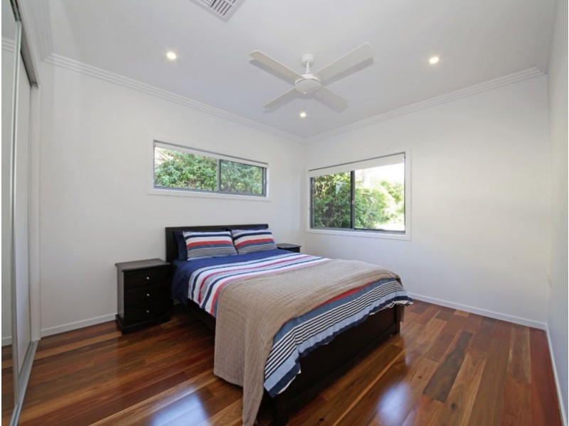 45 Nash Street, Sandgate QLD 4017