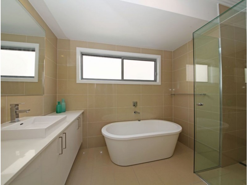 45 Nash Street, Sandgate QLD 4017