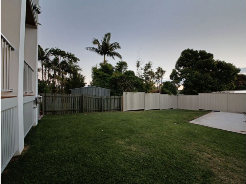 45 Nash Street, Sandgate QLD 4017