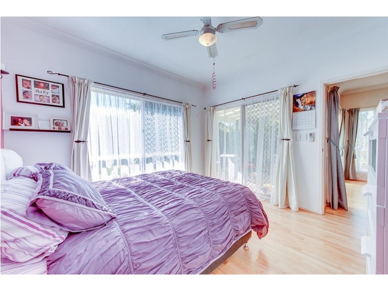 16 Piccadilly Place, Forest Lake QLD 4078