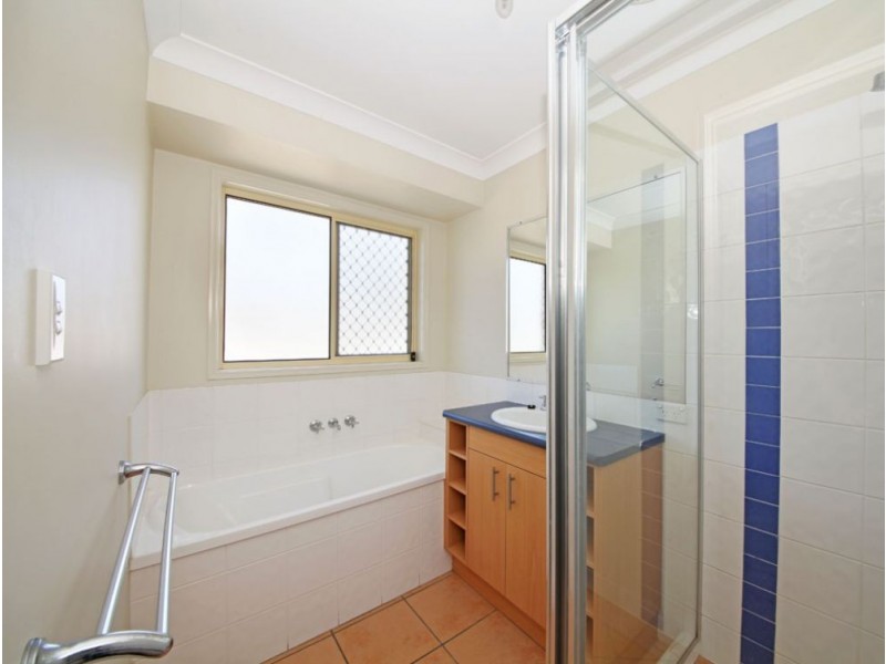 24 Summerhill Drive, Morayfield QLD 4506