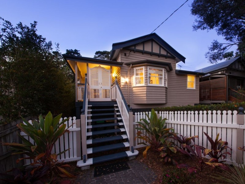 39 Quandong Street, Ashgrove QLD 4060