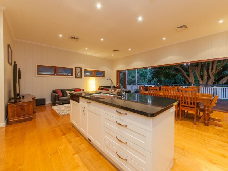 39 Quandong Street, Ashgrove QLD 4060