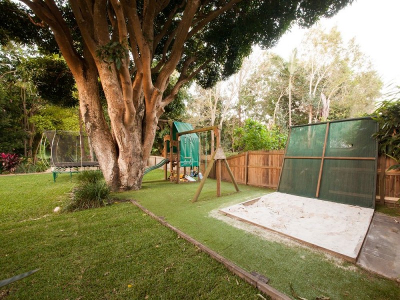 39 Quandong Street, Ashgrove QLD 4060