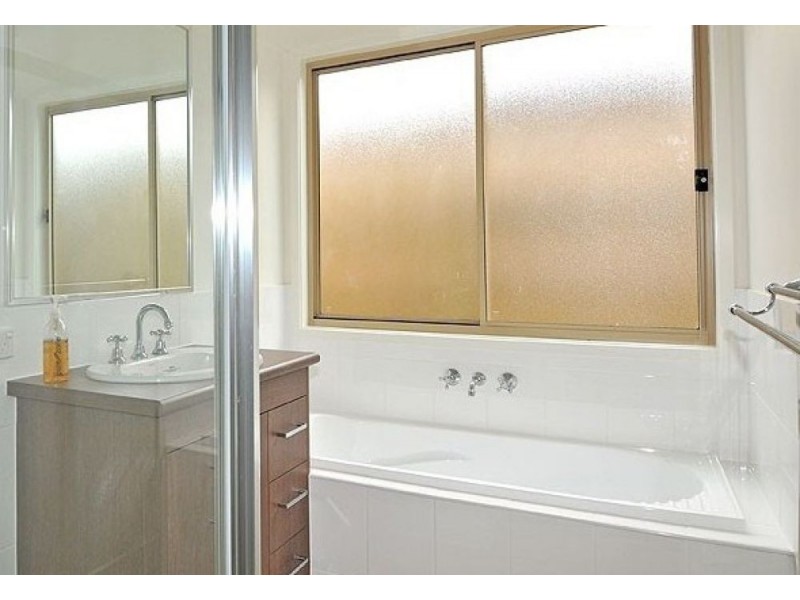 2/9a Trenton, Bracken Ridge QLD 4017