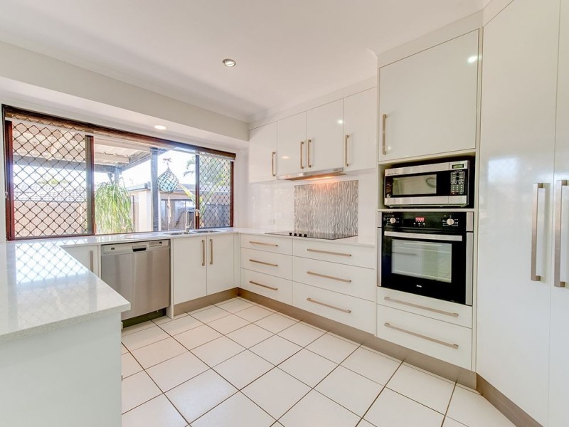 35 Jardine Drive, Springwood QLD 4127