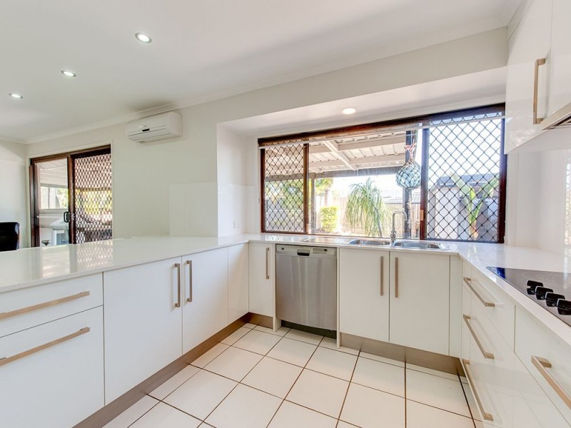 35 Jardine Drive, Springwood QLD 4127