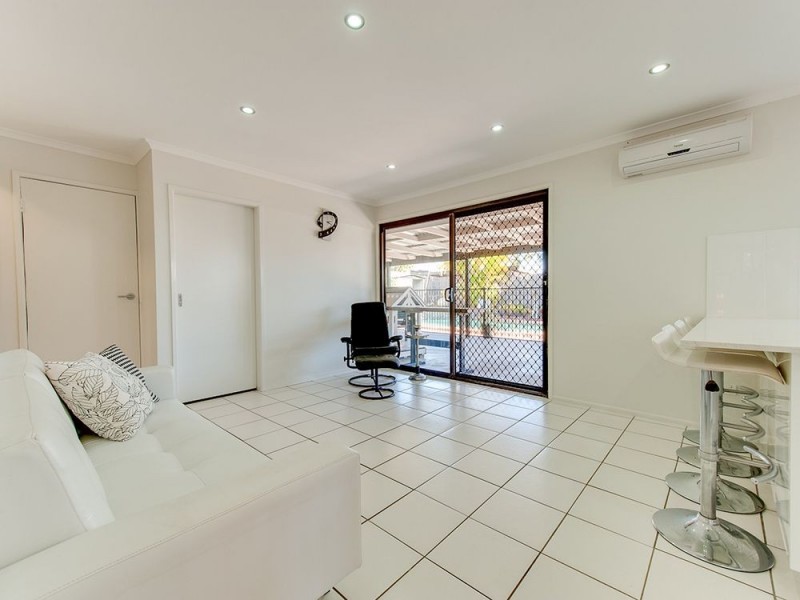 35 Jardine Drive, Springwood QLD 4127