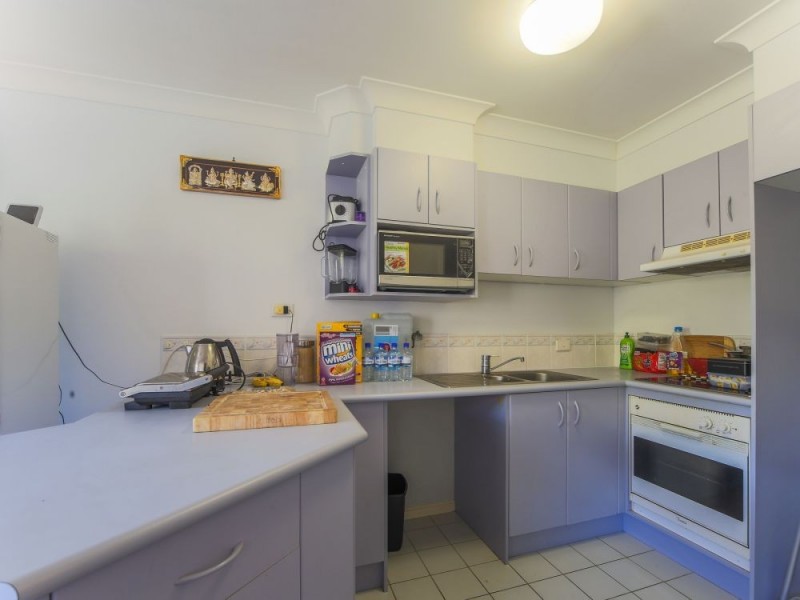 16/57 Worendo Street, Southport QLD 4215