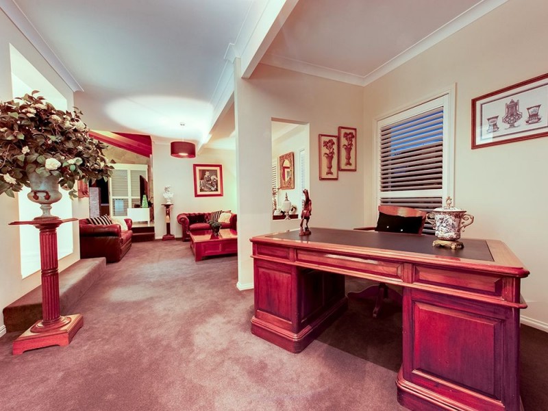 9 Satch Court, Eight Mile Plains QLD 4113