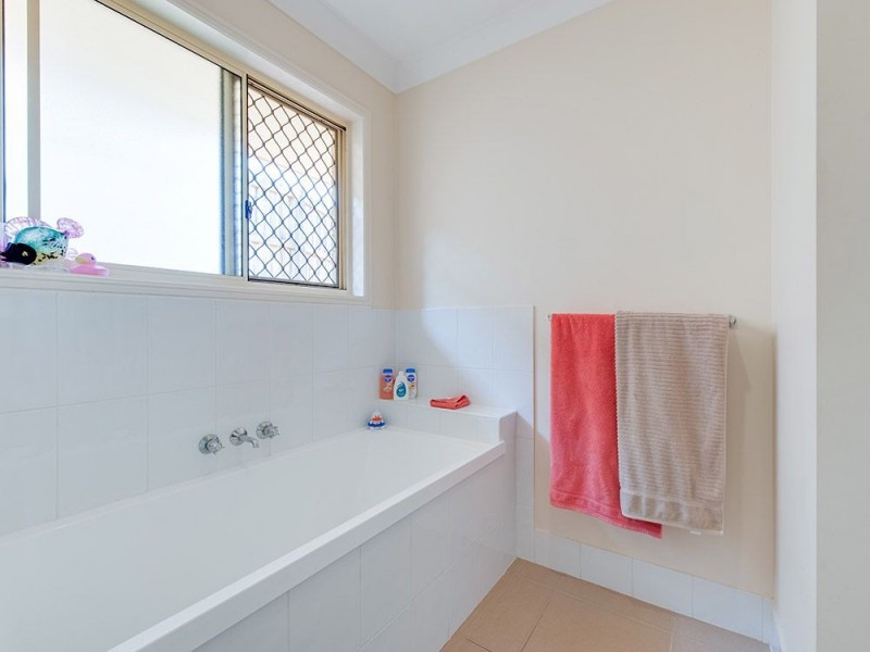 26 Davies Street, Goodna QLD 4300