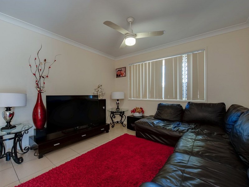 26 Davies Street, Goodna QLD 4300