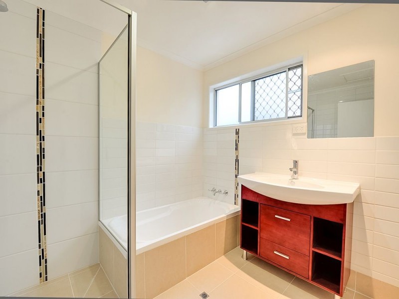 303 Belmont Road, Belmont QLD 4153